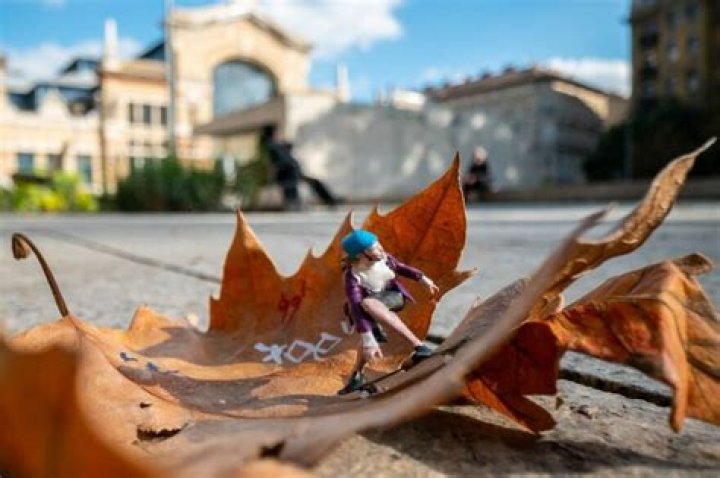 33 miniature worlds made from everyday objects