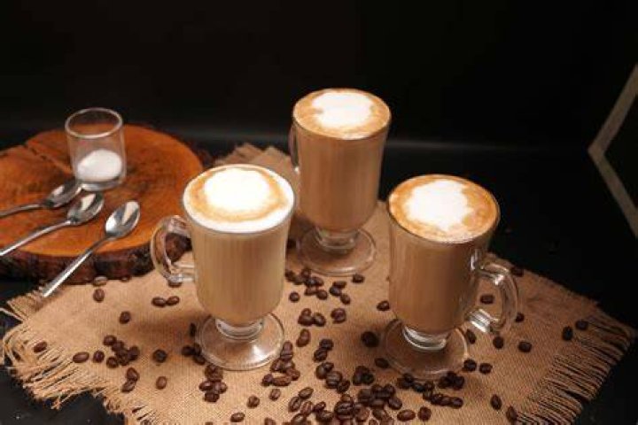 Are cafe lattes sweet?