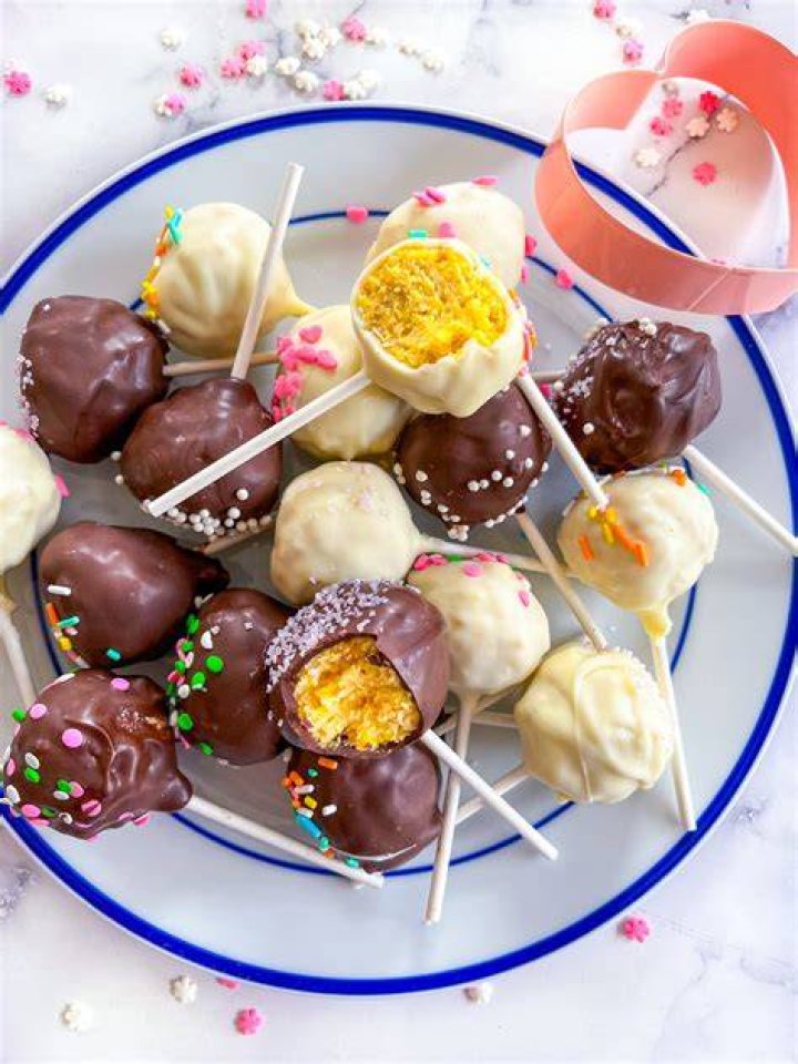 Are cake pops doughy inside?