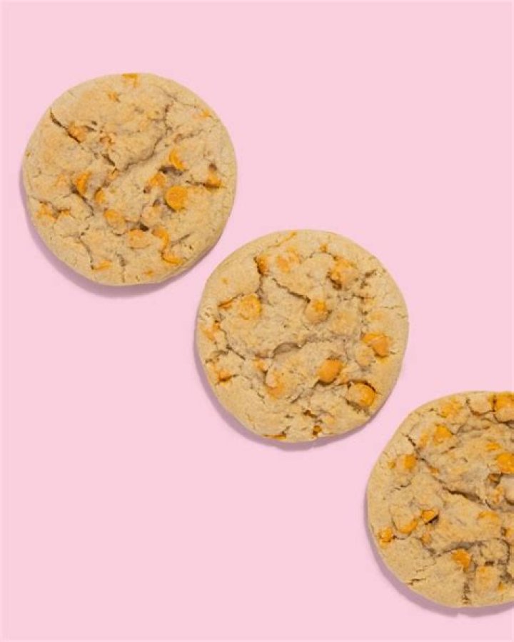 Are Crumbl cookies vegan?