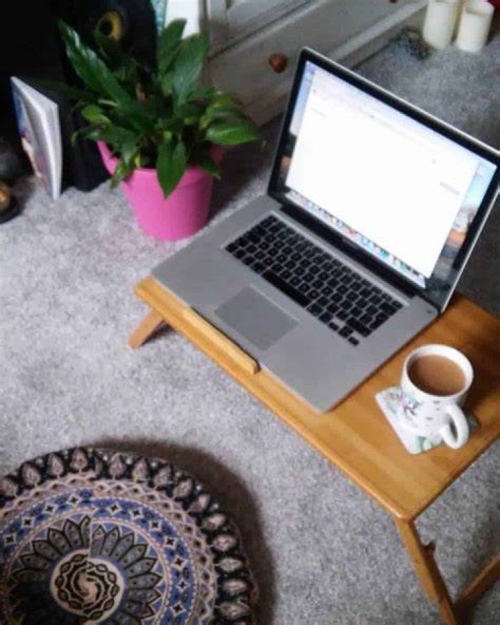 Are floor desks good for you?