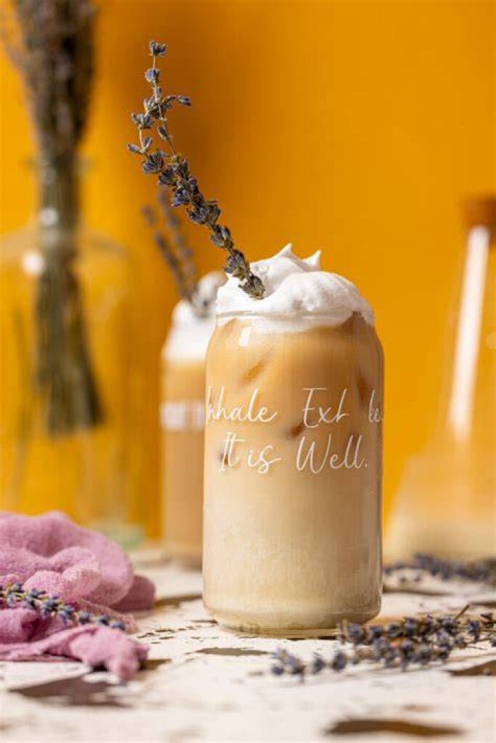 Are lattes stronger than coffee?