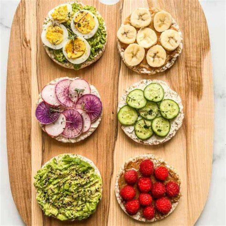 Are plain rice cakes healthy?