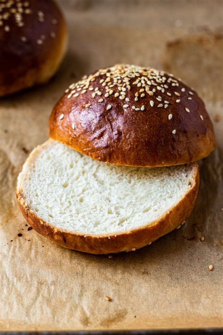 Are Red Robin brioche buns vegan?