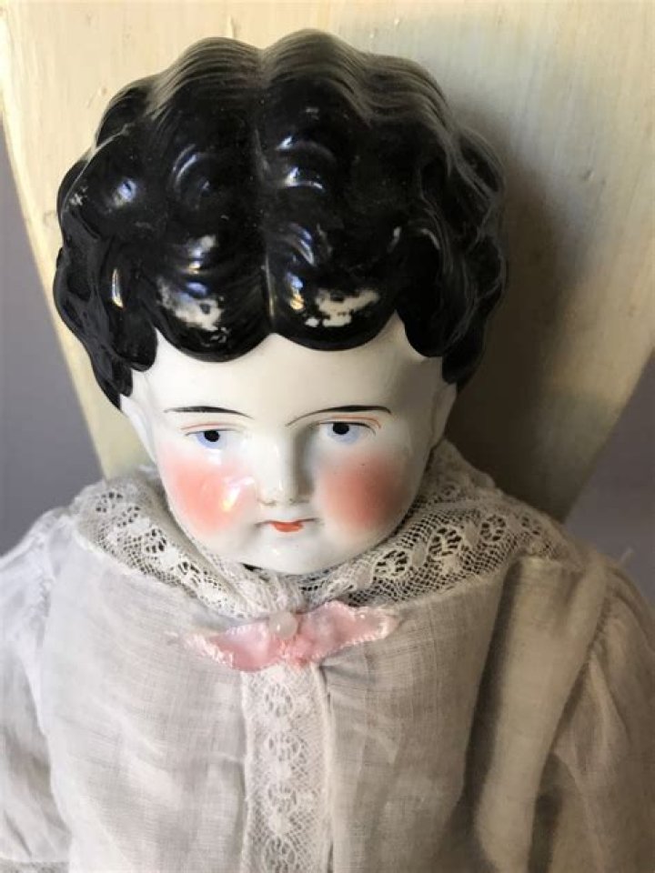 Are vintage dolls valuable?