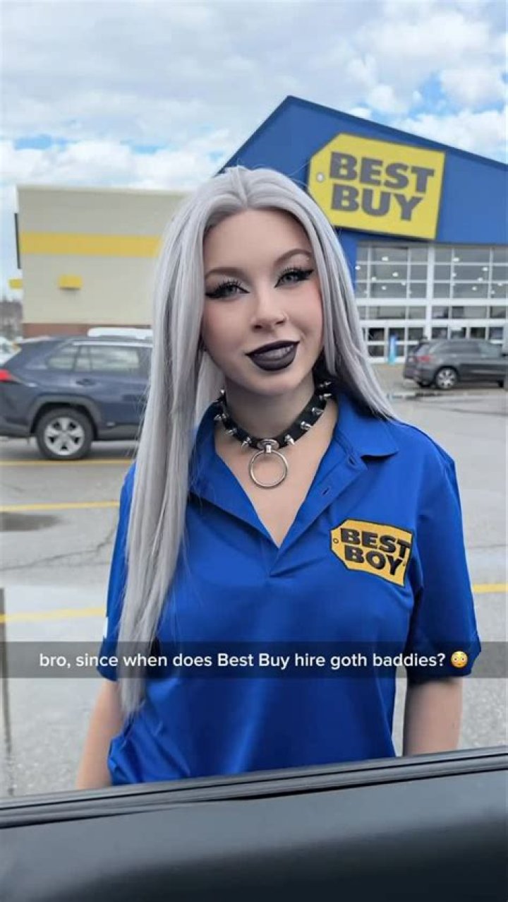 At what age does Best Buy hire?