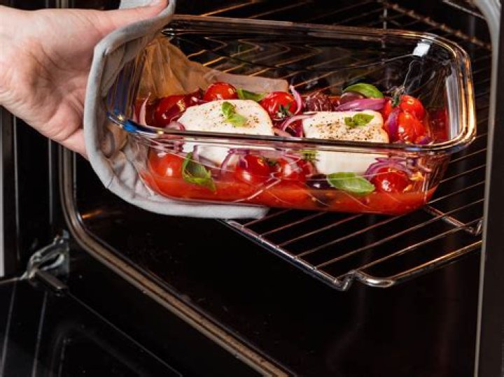 Can glass go in the oven at 400?