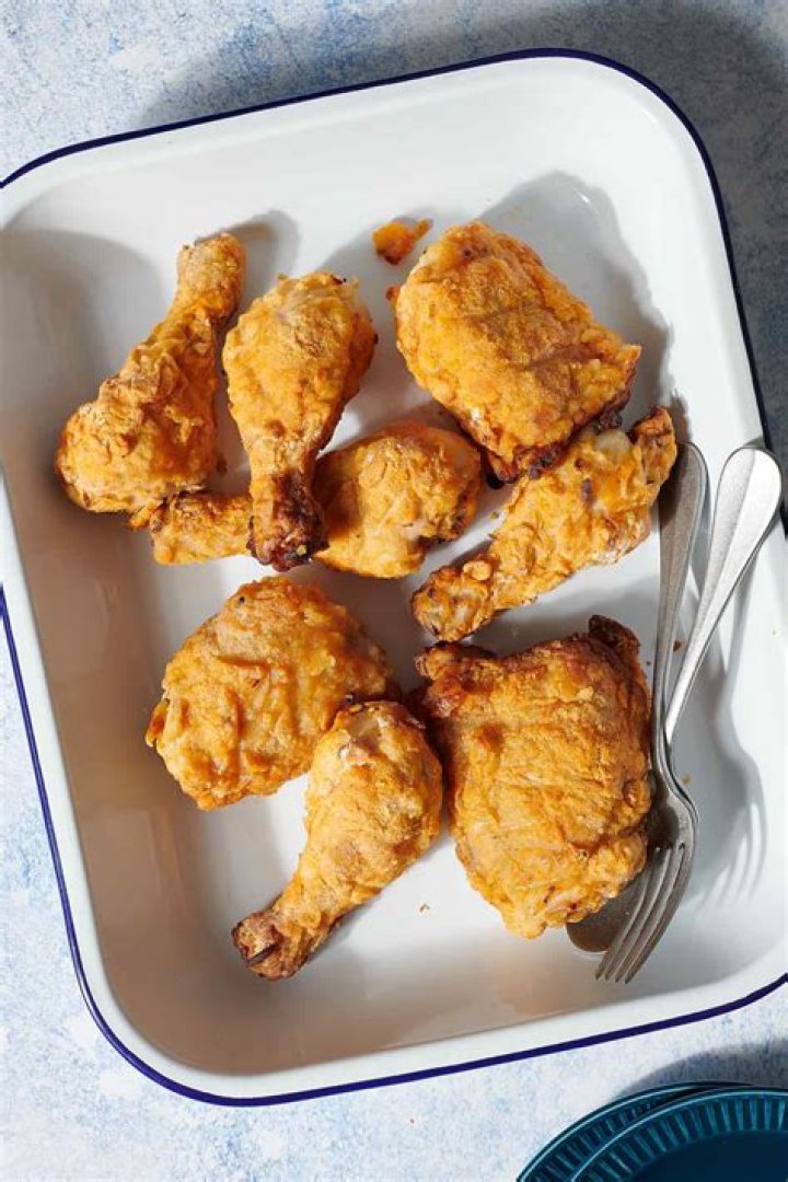 Can I eat fried chicken before workout?