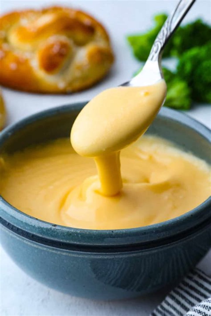 Can I freeze my homemade cheese sauce?