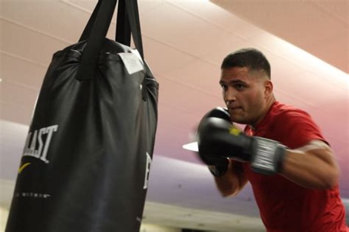Can I hit the heavy bag everyday?