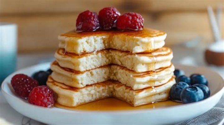 Can I put an egg in pancake mix?