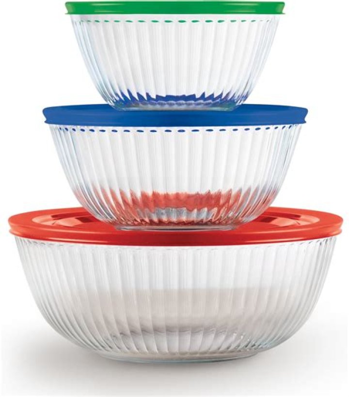 Can I use Pyrex in turbo broiler?