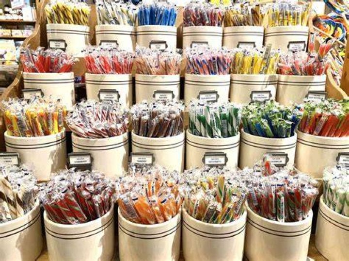 Can you buy the stuff on the walls at Cracker Barrel?