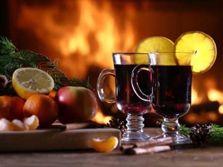 Can you drink Gluhwein cold?