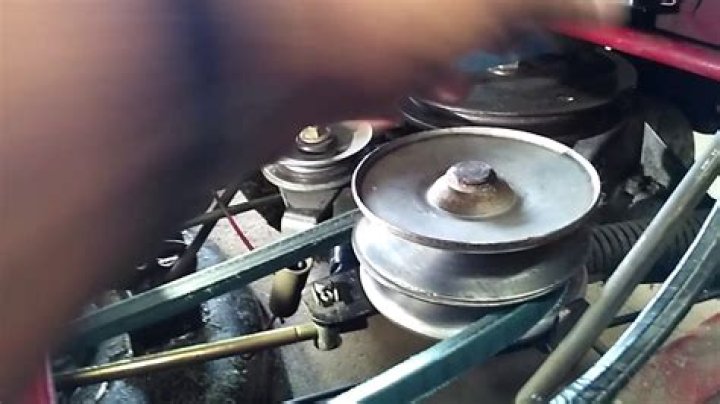 Can you drive with a bad pulley?
