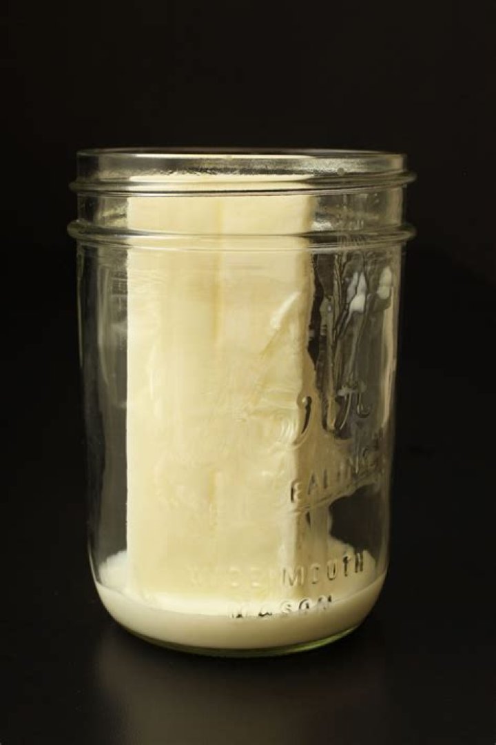 Can you freeze buttermilk in a glass jar?