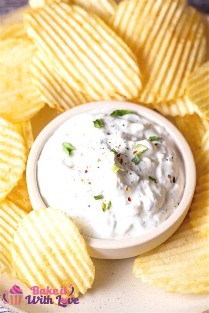 Can you freeze dips made with mayo and sour cream?