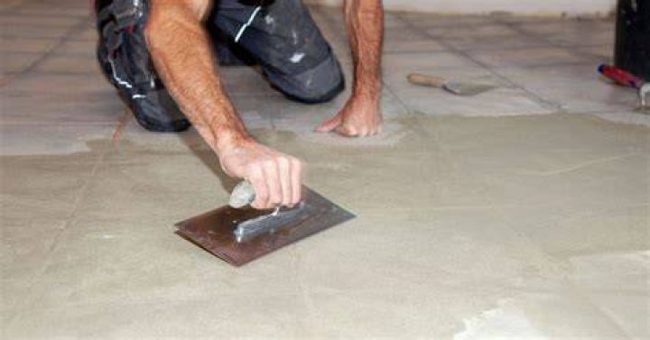 Can you pour self leveling concrete over existing concrete?