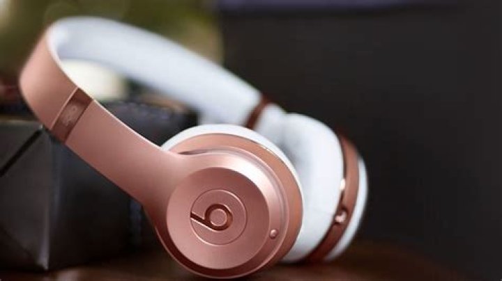 Can you use Beats Solo 3 without battery?