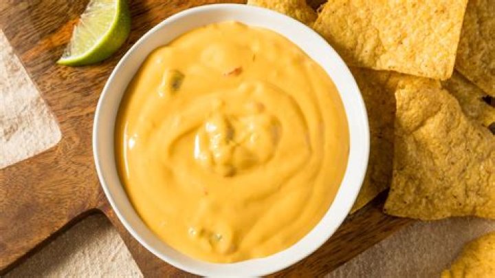 Can you warm up queso dip?
