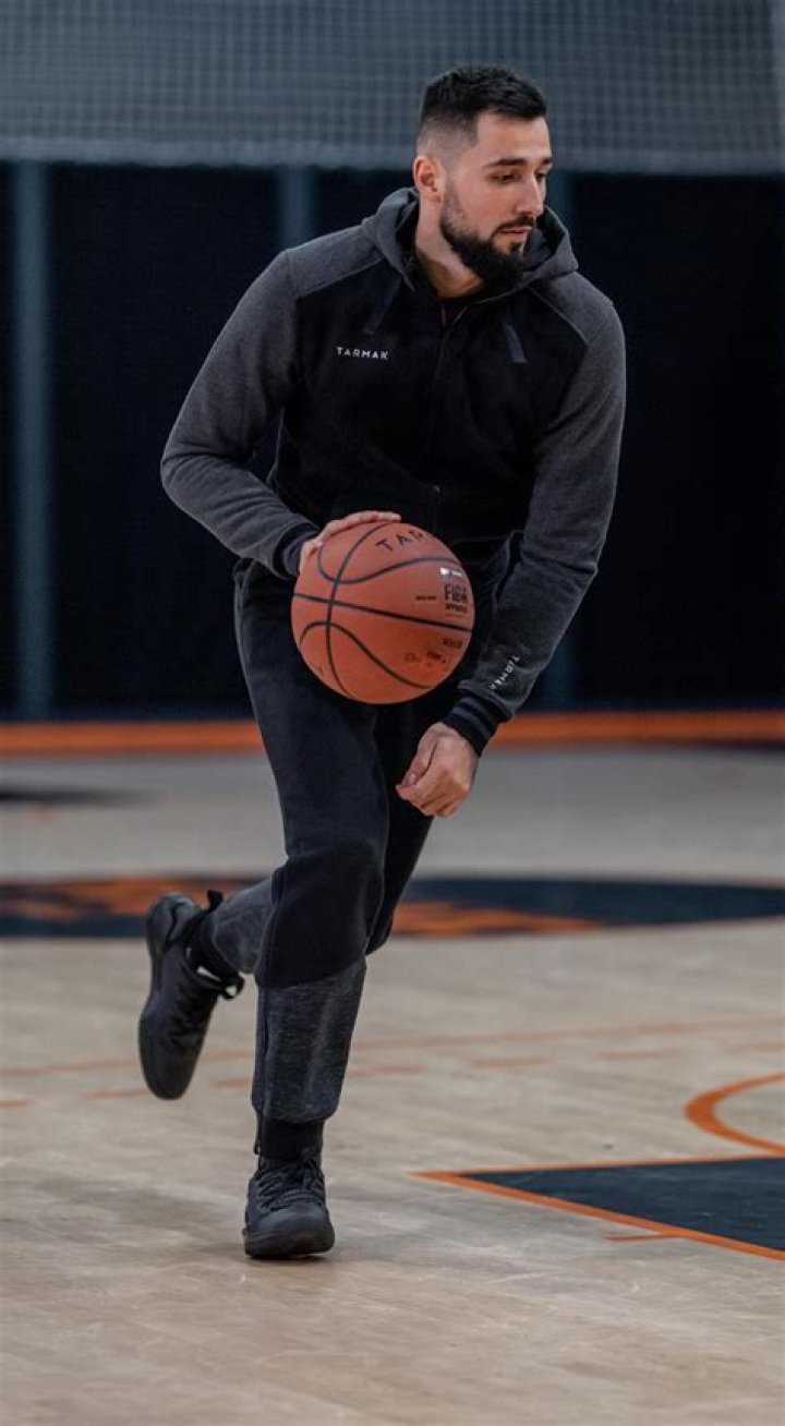 Comment être un bon arrière au basket ?