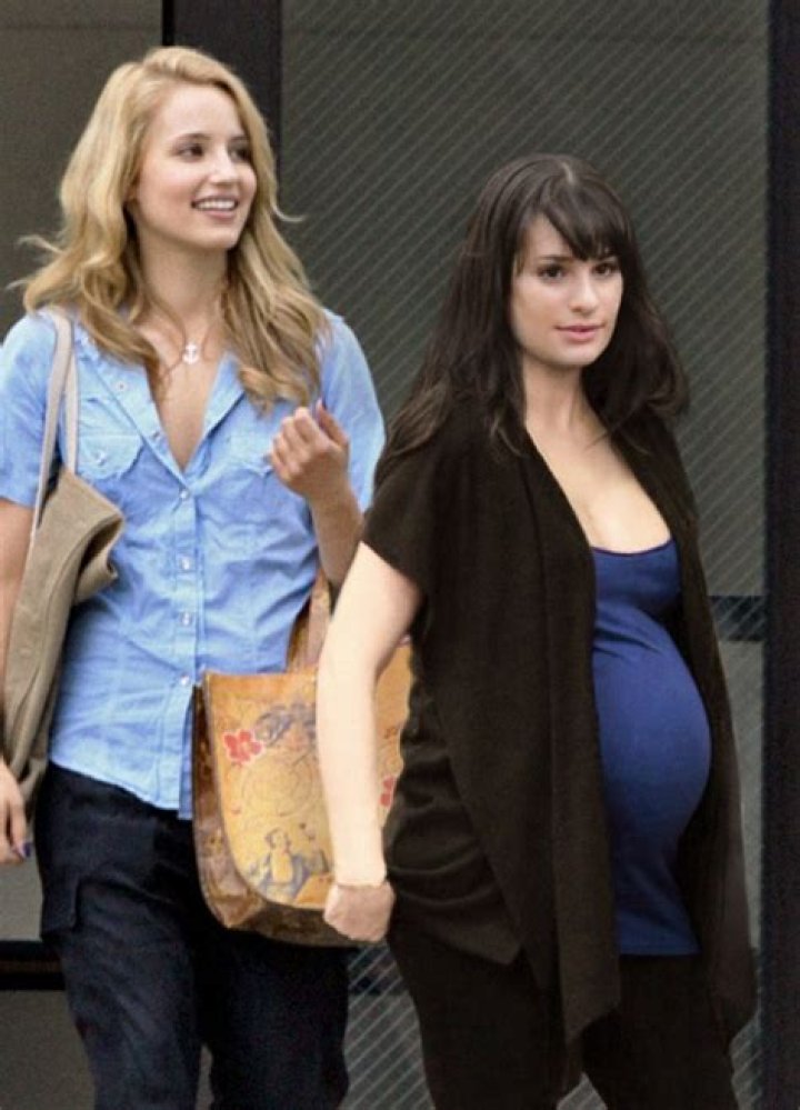 Did Rachel get pregnant in glee?