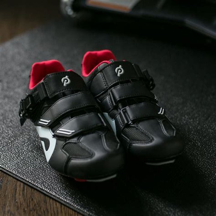 Do cycling shoes make a difference?
