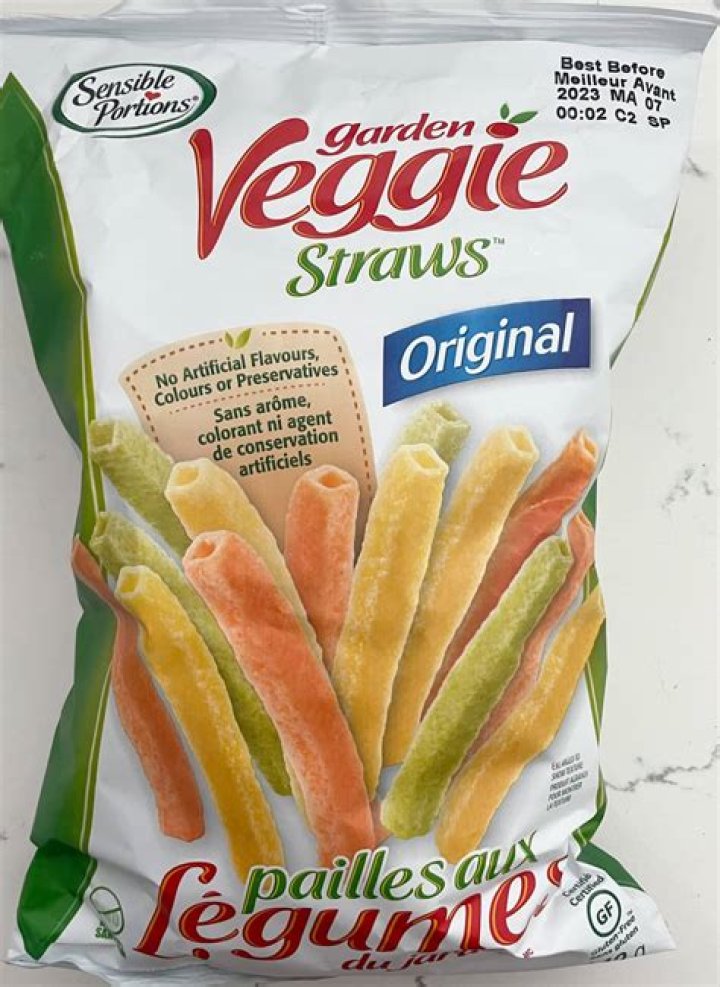 Do different color veggie straws taste the same?
