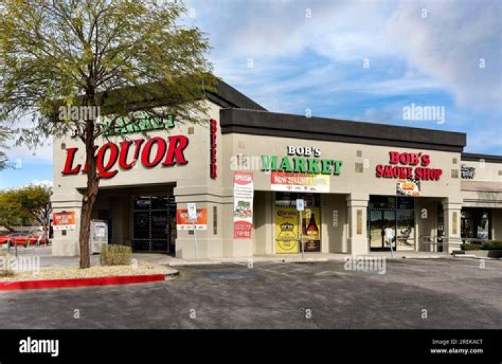 Do grocery stores sell liquor in Florida?