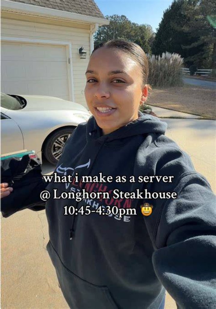 Do LongHorn servers make good money?