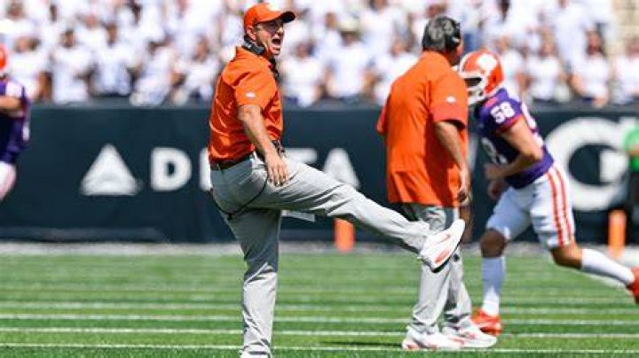 Do paw points roll over Clemson?