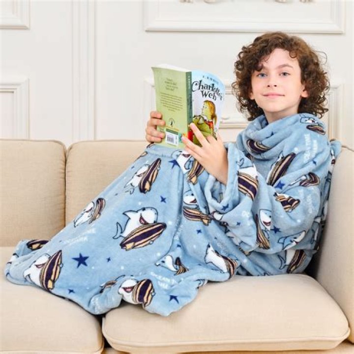 Do Snuggies have pockets?