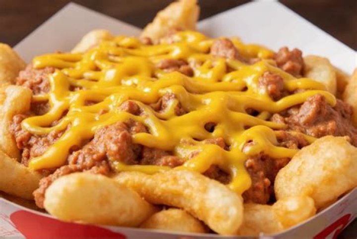 Do Sonic have chilli cheese fries?