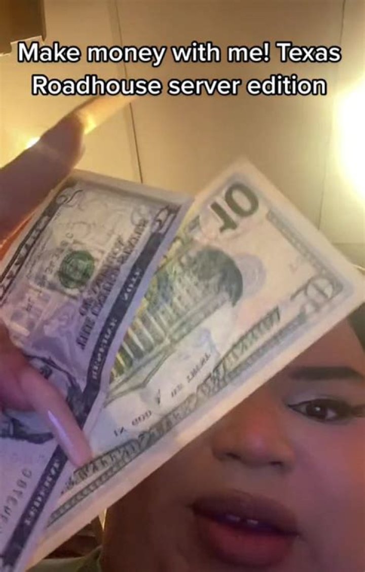 Do Texas Roadhouse servers make good money?