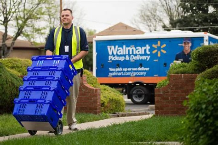 Do Walmart delivery drivers know if you tip?