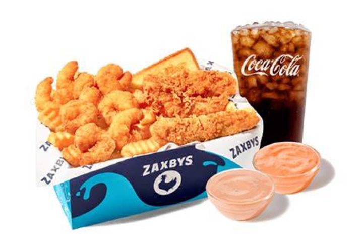 Do Zaxby’s meals come with a drink?