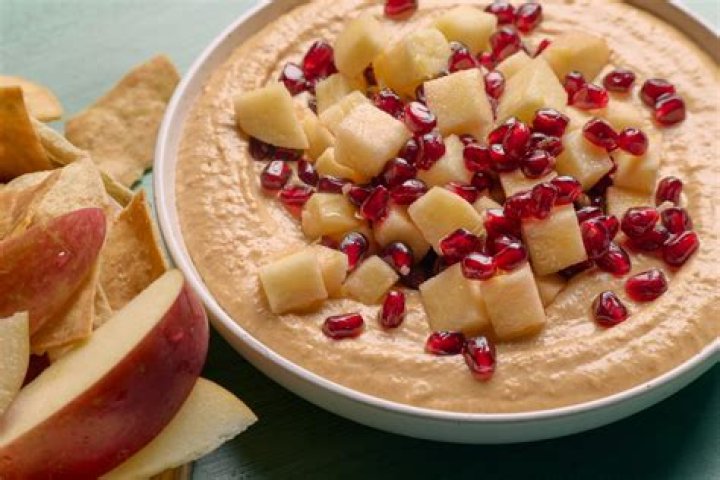 Does Apple and hummus go together?