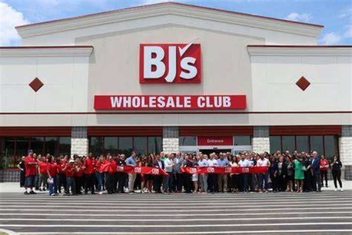 Does BJ’s carry impossible burgers?