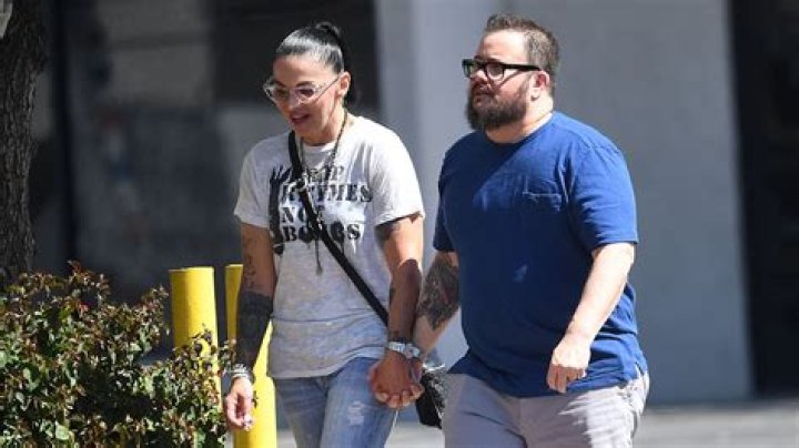 Does Chaz Bono have a wife?