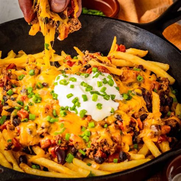 Does cookout have chili cheese fries?