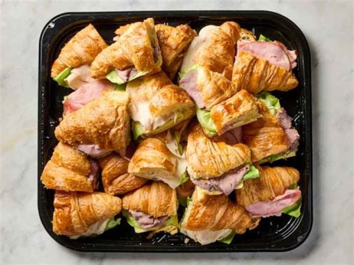 Does Costco do party platters?