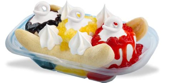 Does Dairy Queen sell banana splits?