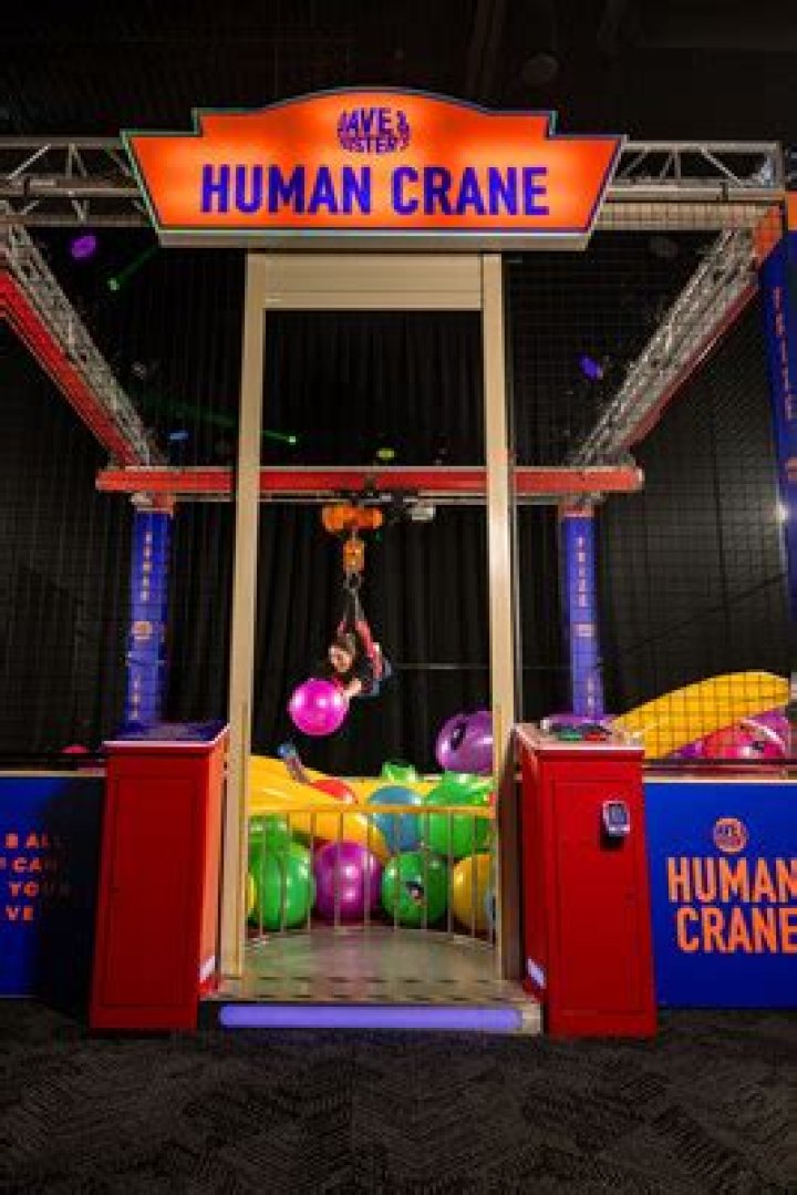 Does Dave & Busters have unlimited play?