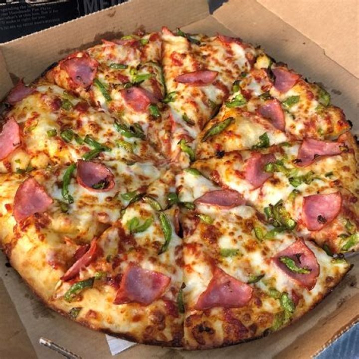 Does dominos still do $5 pizzas?