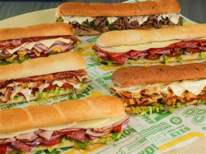 Does Dunkin sell sandwiches all day?