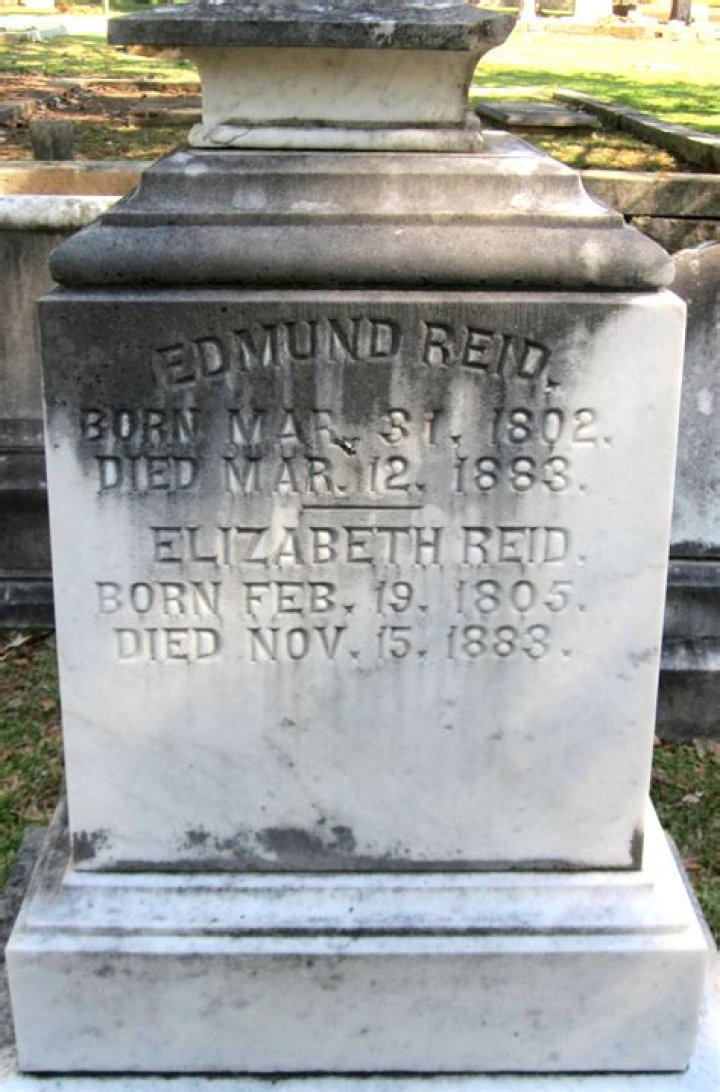 Does Edmund Reid die?