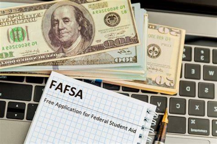 Does fafsa cover EMT training?