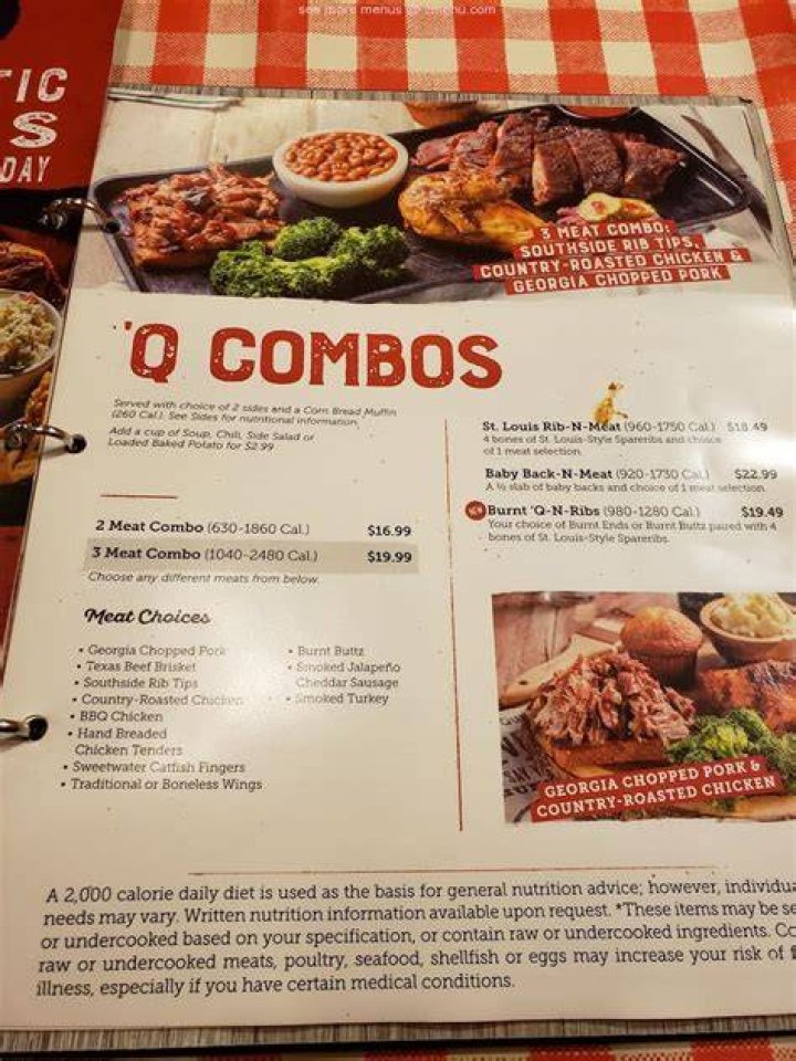 Does Famous Dave’s offer senior discounts?