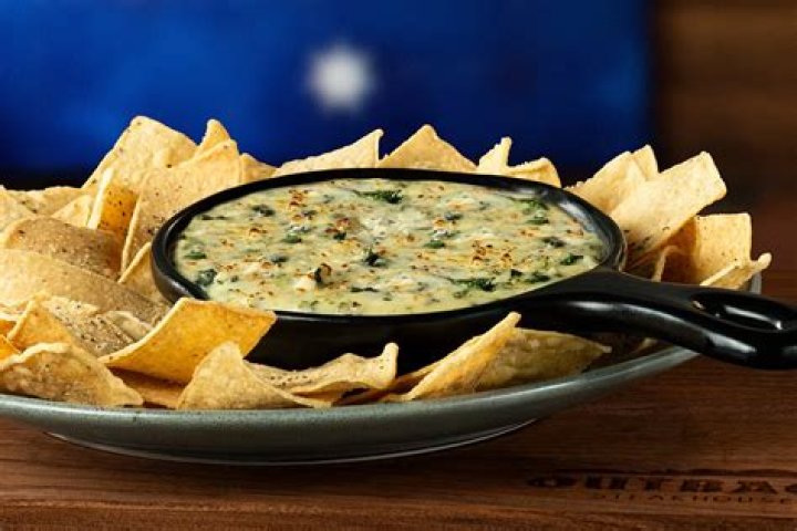 Does outback have spinach dip?