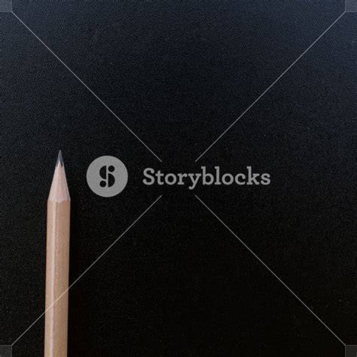 Does pencil come off of chalkboard?